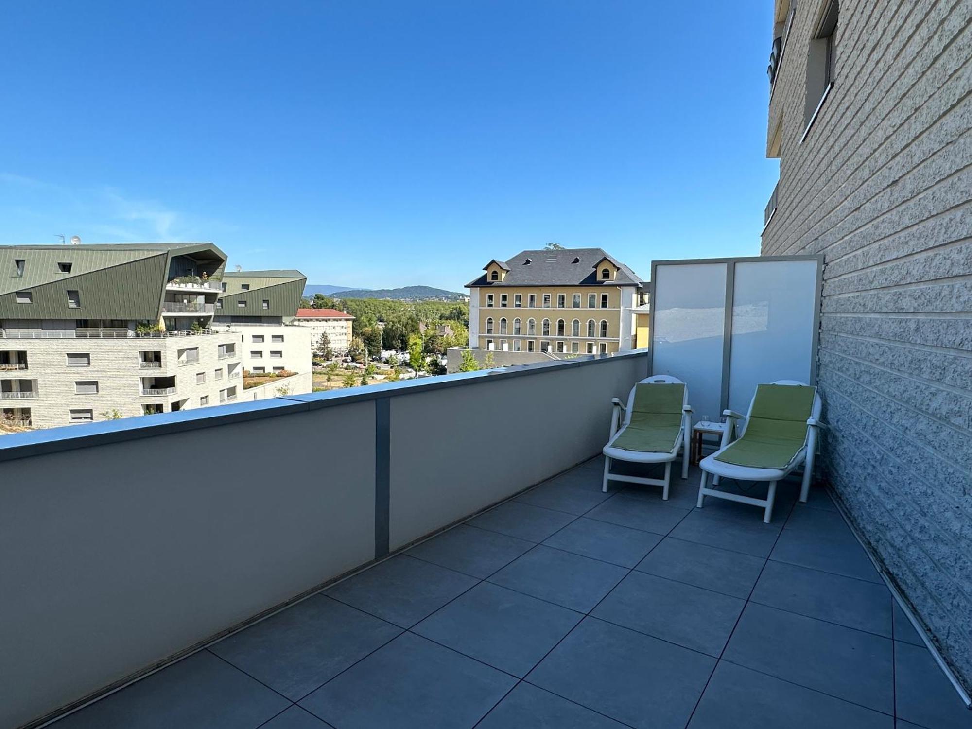 A La Belle Quatrieme Etoile Apartment Annecy Bagian luar foto