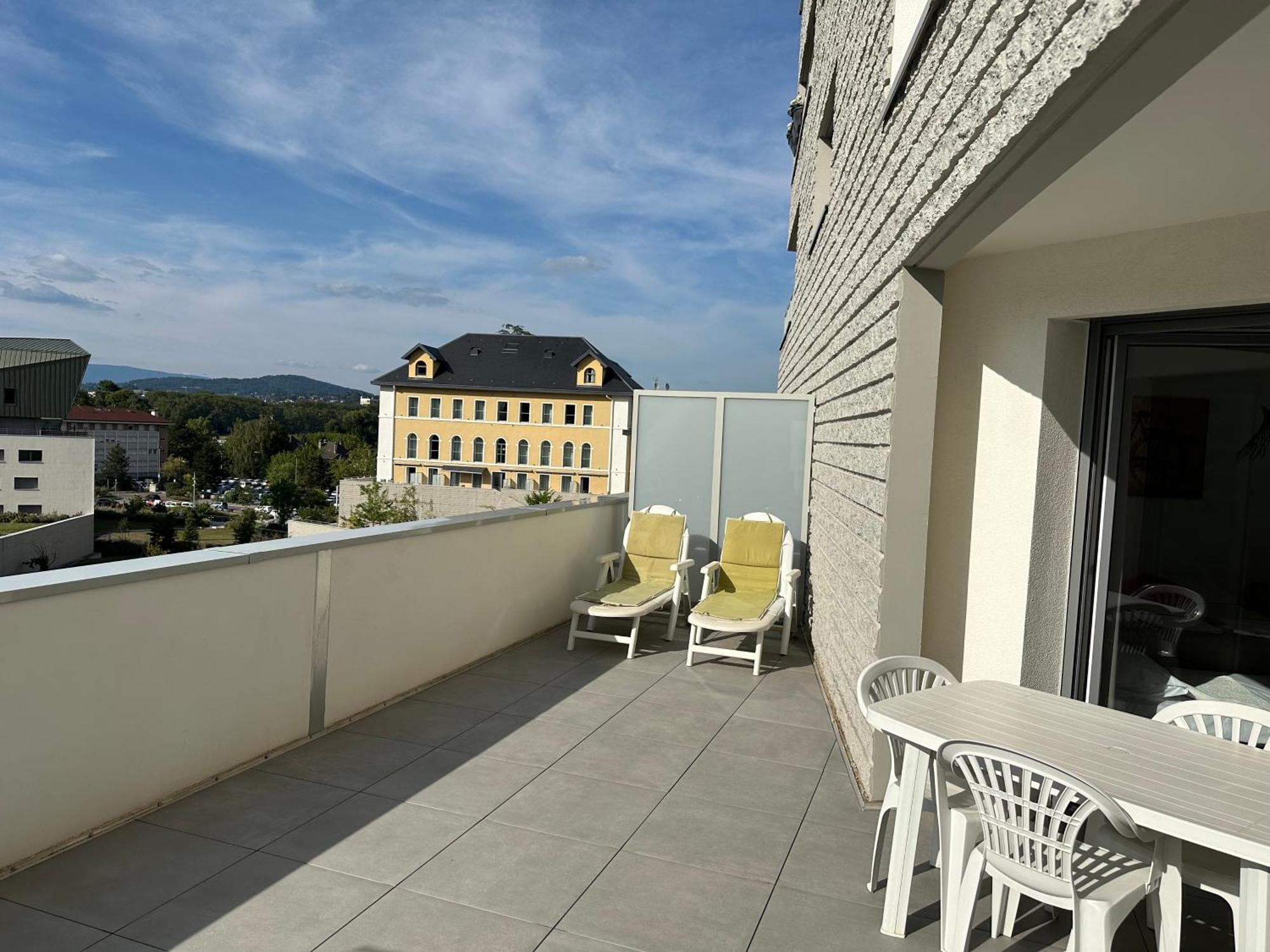 A La Belle Quatrieme Etoile Apartment Annecy Bagian luar foto