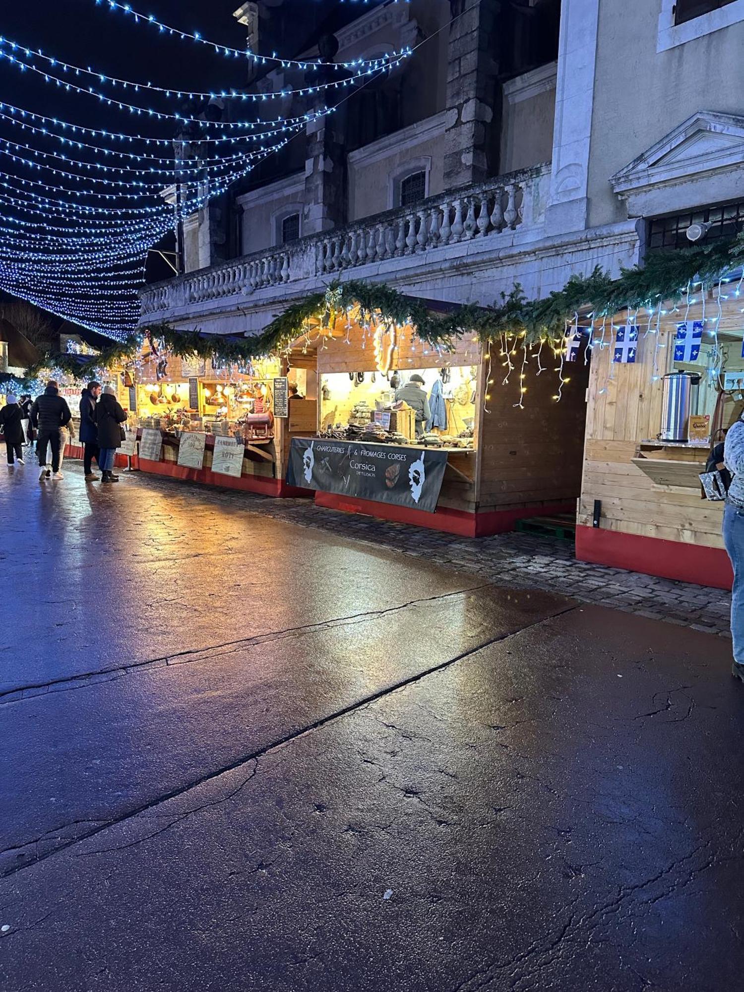A La Belle Quatrieme Etoile Apartment Annecy Bagian luar foto