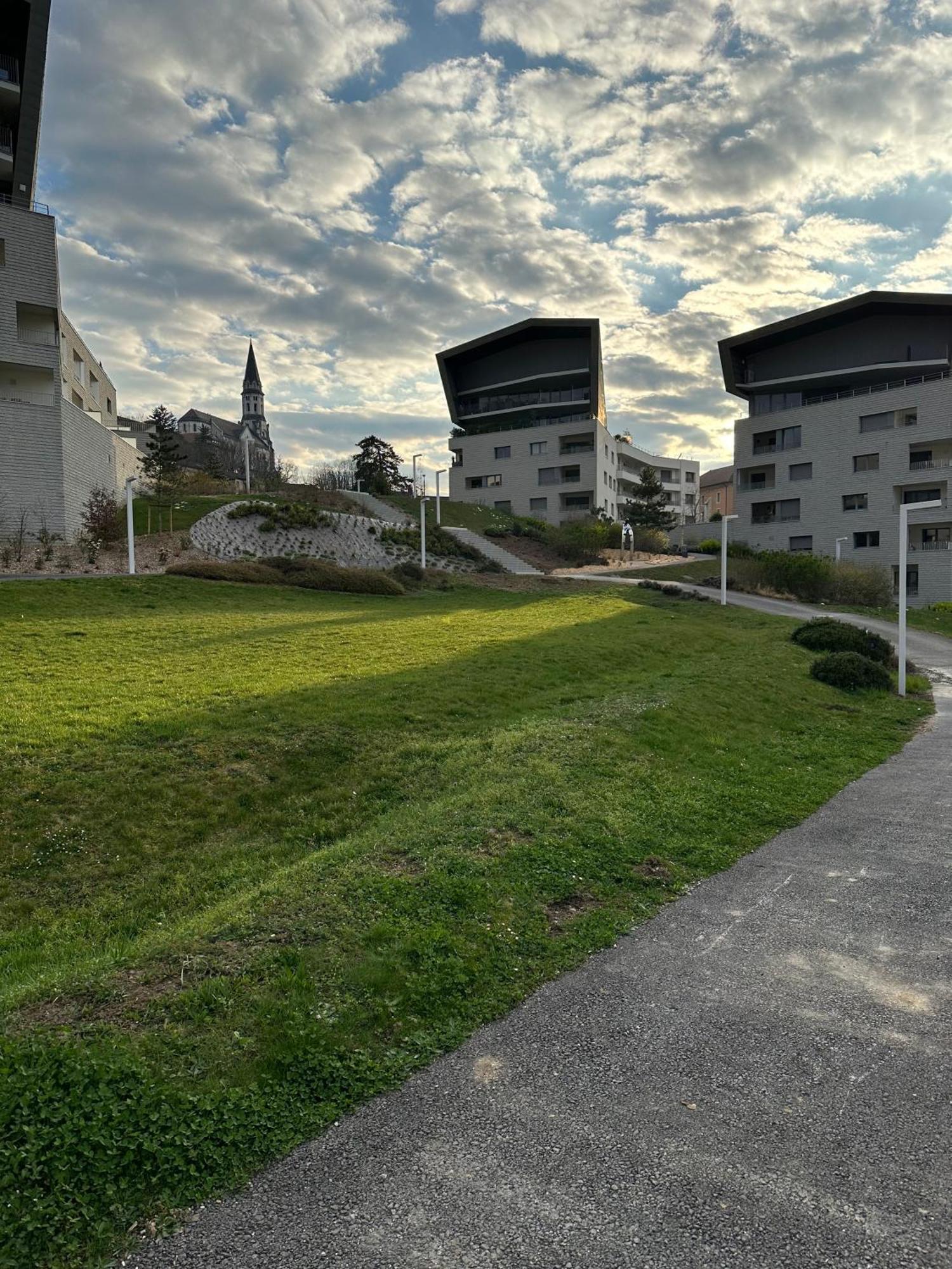 A La Belle Quatrieme Etoile Apartment Annecy Bagian luar foto